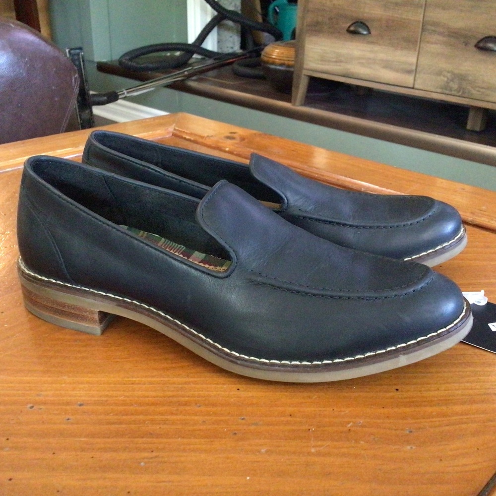 NWT Ladies Sperry Fairpoint Loafers Sz 5.5 Black Leather